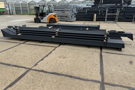 13.00 x 35.00m (455m²)